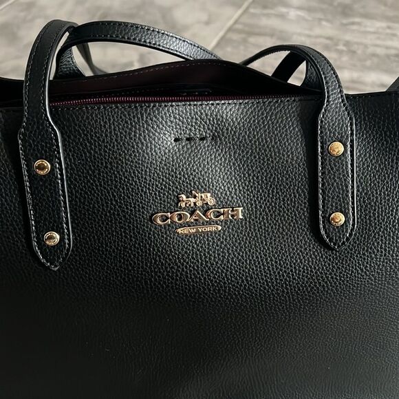 Coach Town Tote Polished Pebbled Leather Black, New - Picture 4 of 14